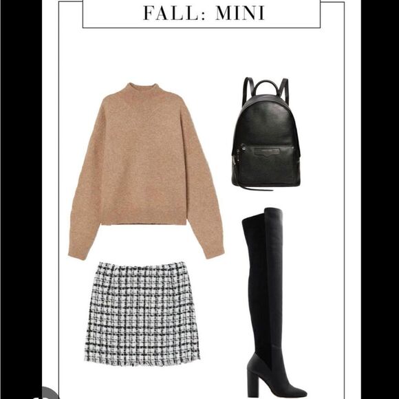 Heartloom plaid mini skirt.   Size M/L - Picture 2 of 11